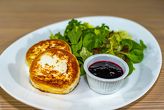 Grilled goat’s cheese with blueberry jam 200 gr.